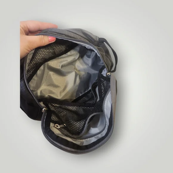 L.L. Bean Black Men's travel cluch Bag - Picture 4 of 10